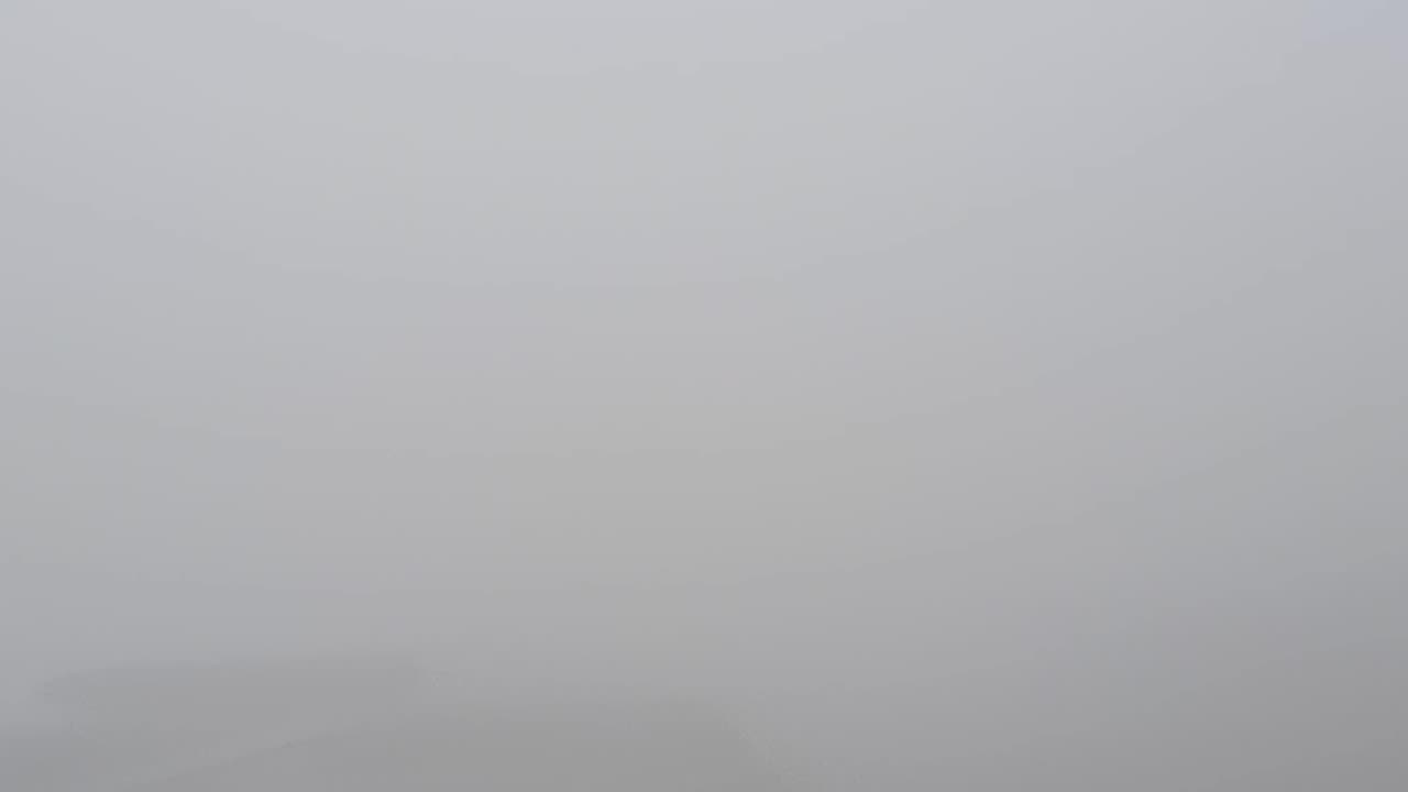 Oh my, the fog is so thick today.