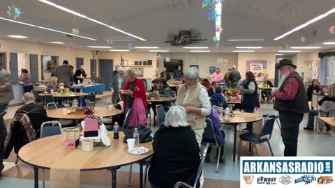 WATCH: Large Crowd Biscuits And Chocolate Gravy Contest In Fairfield Bay Arkansas