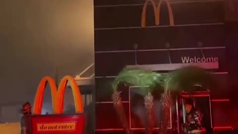 MCDONALDS ON 🔥🔥 IN LA WTF!! NCSWIC