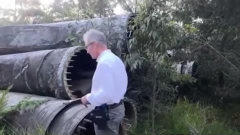 Alarming footage of the discarded remains of a wind farm in Queensland, Australia.