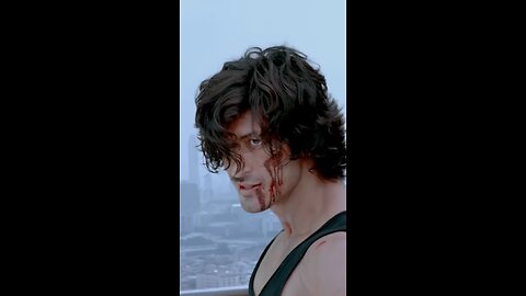 Vidyut Jammwal packs punch with his solid action Scene. _commando2 _vidyutjammwal _shorts(720P_HD)