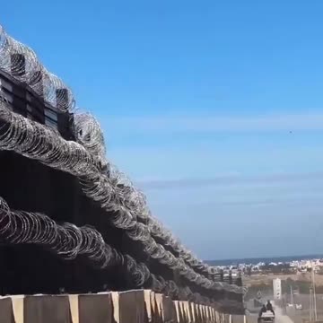 Egypts border wall...... meanwhile America has no border . get ready for civil war