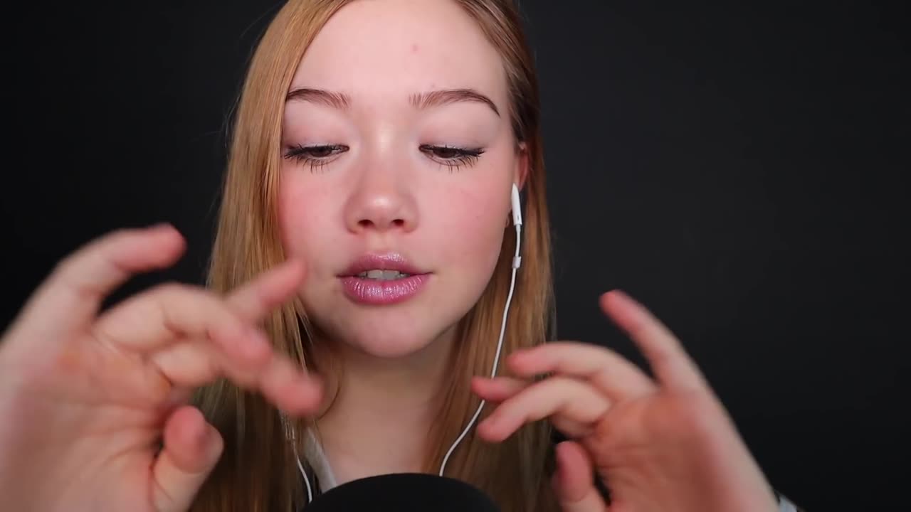 ASMR_💥SUPER_FAST_MOUTH_SOUNDS_AND_HAND_SOUNDS_MOVEMENTS💥