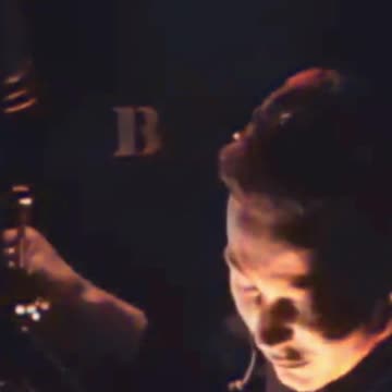 47 ⚔️ In gaming, if the enemy is distracted, then seize the opportunity