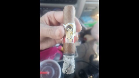 Fleur De La Reine Natural Robusto Cigar Review