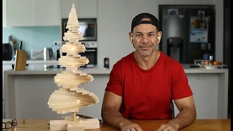 Handmade Wooden Spiral Christmas Tree – Elegant Holiday Decoration