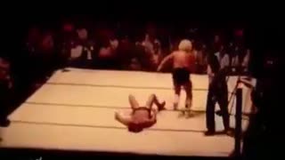 (1976.02.10) Terry Funk vs Dusty Rhodes - Championship Wrestling - Florida