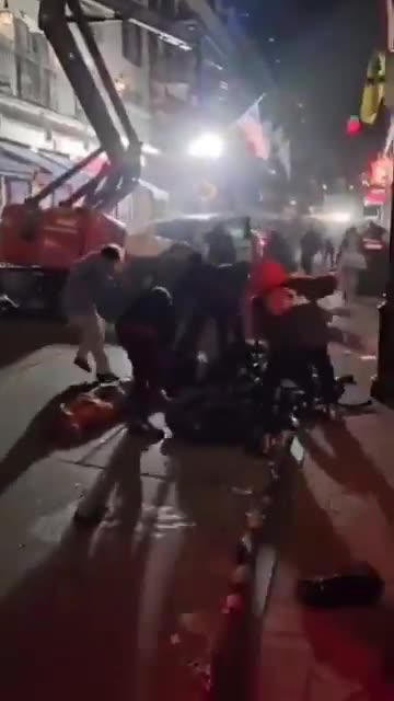 2.- EEUU registra un ataque terrorista en atropello múltiple y fusilamiento en el Barrio Francés