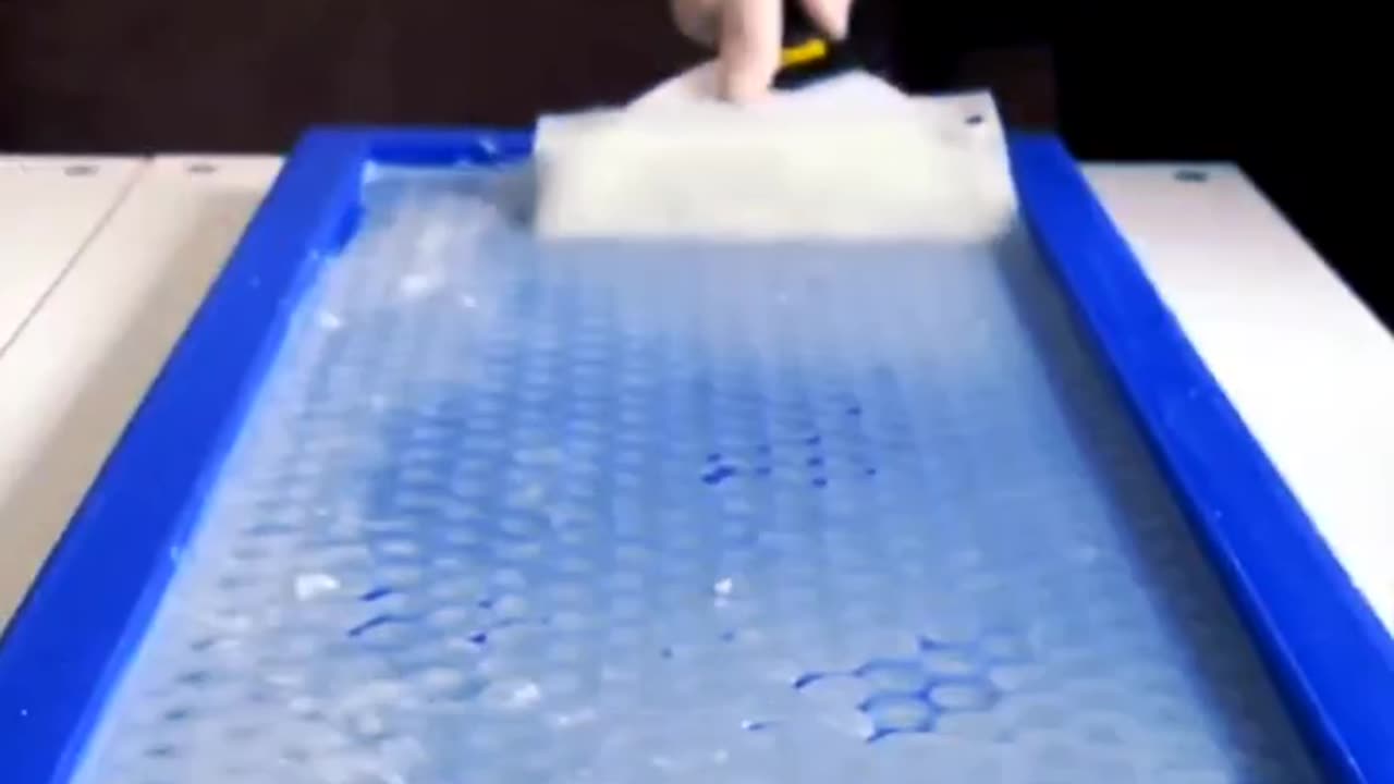 💧 Clear Wax Flow ASMR 🔵 | Hypnotic Drip Pan Art