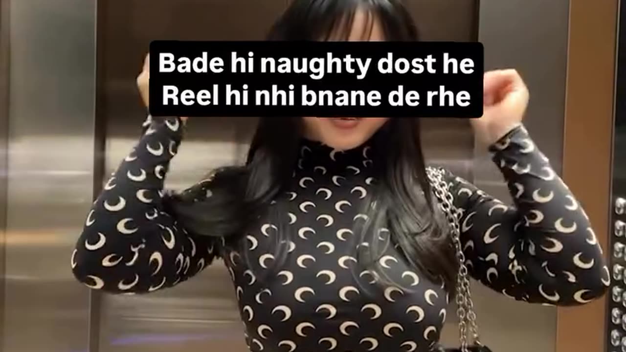 Bade hi naughty dost he reels hi nhi bnane de rhe