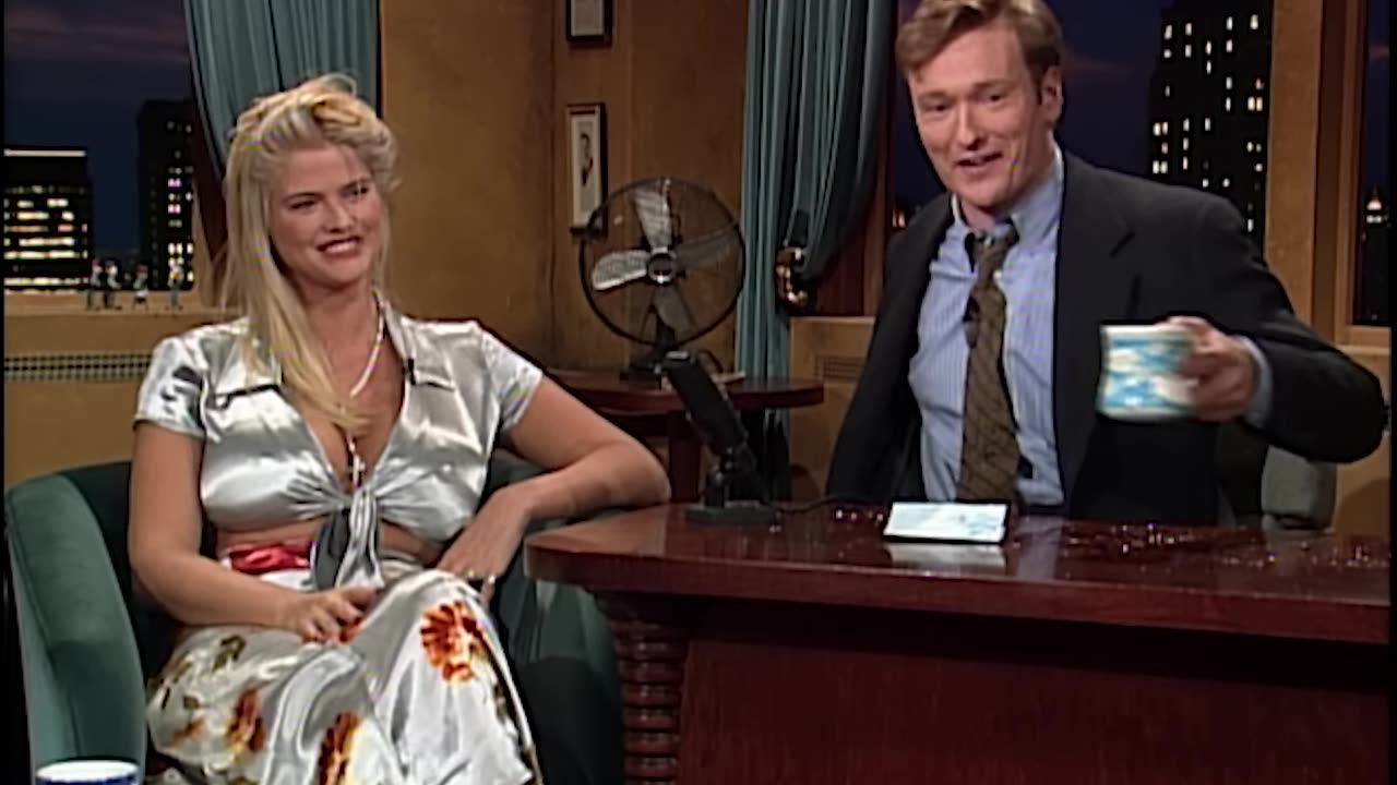 Anna Nicole Smith's Embarrassing Incident | Late Night with Conan O’Brien