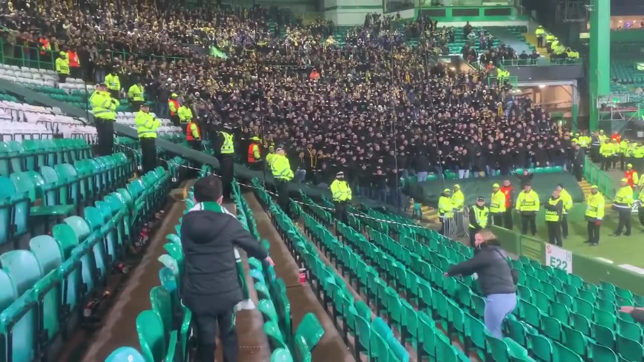 Young Boys 'Hooligans' and a little Celtic fan 👏🏻 🤍💚 ⚽ 💛🖤