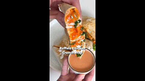 buffalo chicken crunch wrap