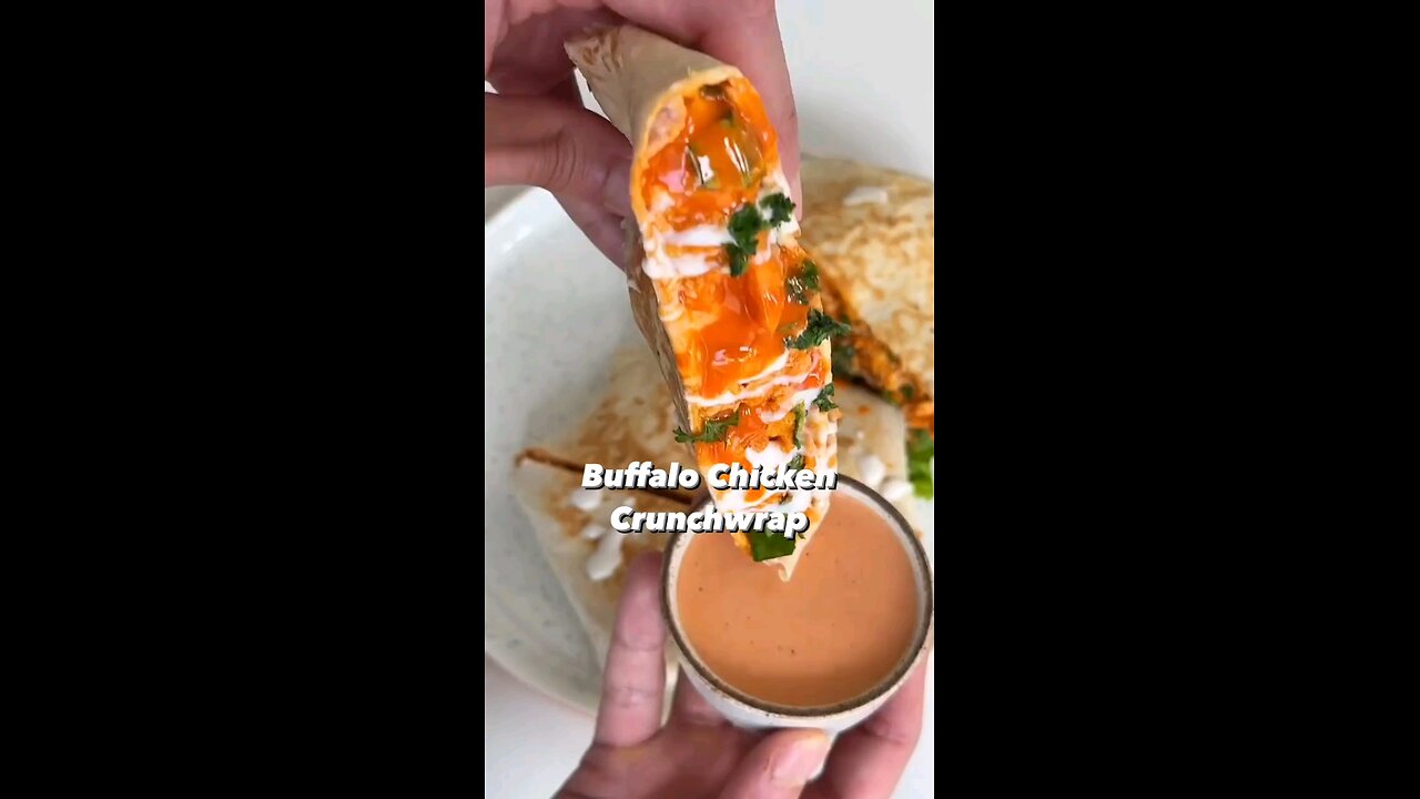 buffalo chicken crunch wrap