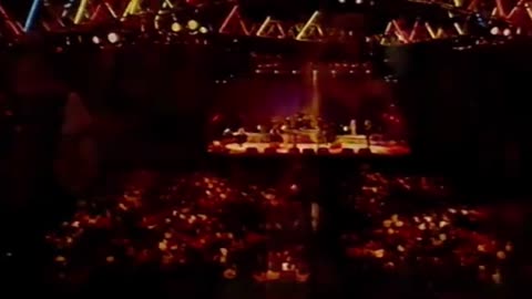 Olivia Newton-John - No Matter What You Do (live 1994)