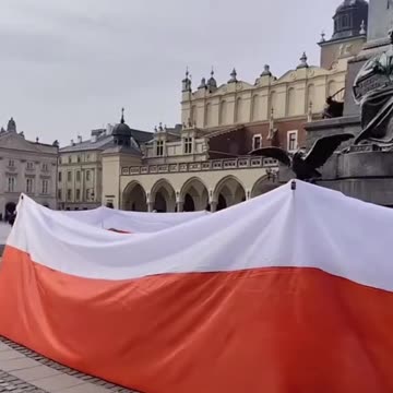 W Krakowie trwa przywracanie ustawień fabrycznych💪💪💪🇵🇱🇵🇱🇵🇱