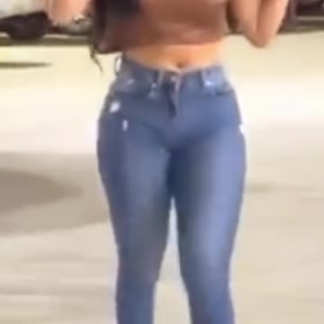 How to Fit & Style Jeans for a Viral Look!