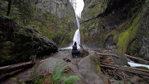 Hiking to different Waterfalls and Eating Delicious Food