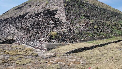 PYRAMIDS OF MEXICO CITY