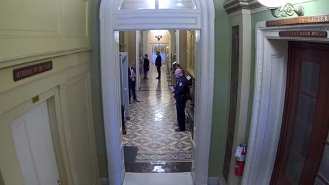 0310USCS03SenateGalleryEastnearS312_2021-01-06_13h20min01s307ms.mp4