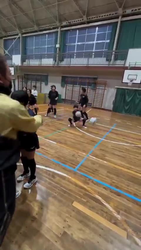 Kids' training of Japan Tominohara volleyball team.