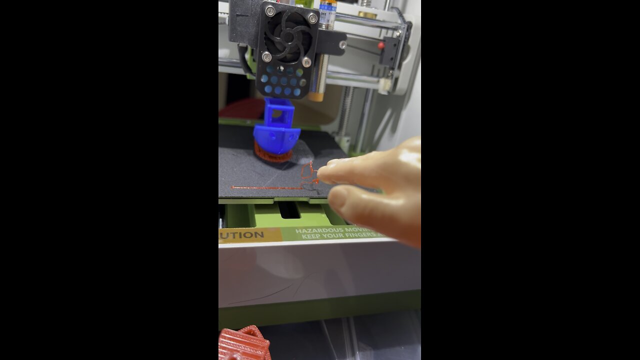 Can this 3-D printer print me a small plastic hand? #funny #funnyvideos #tinyhands #3Dprinting