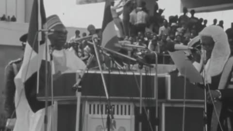 Flashback October 1979 🇳🇬 🇳🇬 General Olusegun Obasanjo handing power over to Alhaji Shehu Shagari