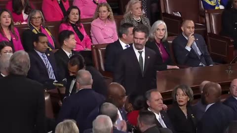 Dem Rep. Al Green wields cane, booted from Trump’s address