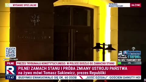 Rząd i niektóre podległe mu służby przekroczyły ramy Konstytucji RP, czyli de