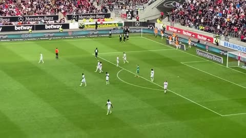 VfB Stuttgart vs Eintracht Frankfurt (superb goal Daichi Kamada)