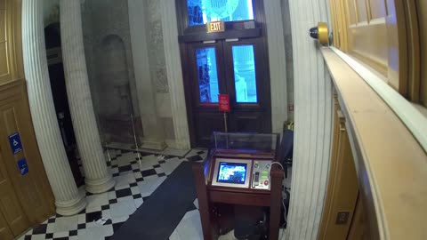 0216USCS02UpperSenateDoorInterior_2021-01-06_16h40min02s973ms.mp4
