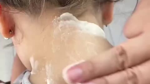 Natural Remedy Alert ⚠️ Put baking soda on your neck and you won't believe the results💯👇👇