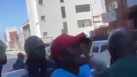 CPUT students flee from police during residency protests in District Six