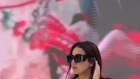 The daughter of the King of 😍Saudi Arabia is the richest girl 