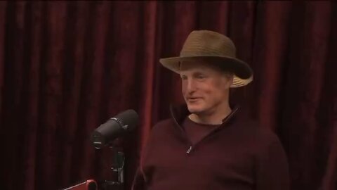 Woody Harrelson Exposes Dr. Fauci’s “Extraordinarily Evil” Actions on Joe Rogan