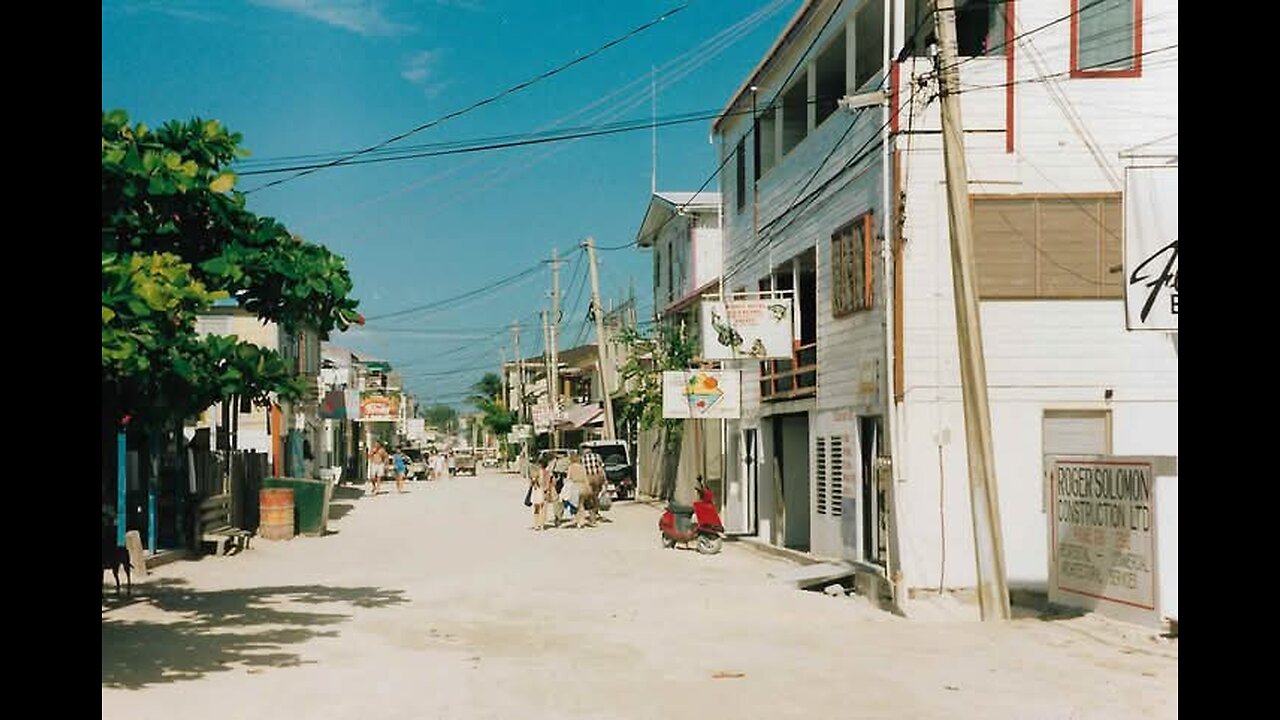 Fido's Courtyard, October 1993