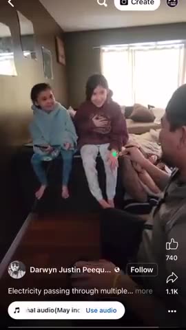 Why you should NEVER use your cellphone while it’s charging