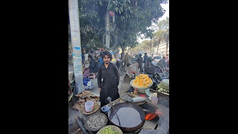 🌶️ This Karachi Street Corn Broke the Internet! 😱 #StreetFoodWorld