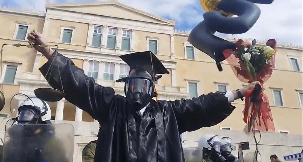 Σχολιασμός των διαδηλώσεων, Προβλέψεις για επόμενες εκλογές?, Trump vs Zelenskyy ( ΦΕΚ 53 )