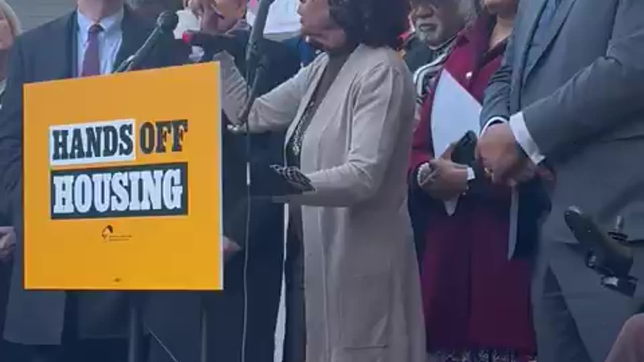 Top Democrat Attack Dog Maxine Waters Tries to Storm HUD Building to Protest DOGE Cuts