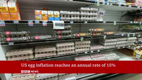 US egg prices continue to rise as inflation increases | BBC News