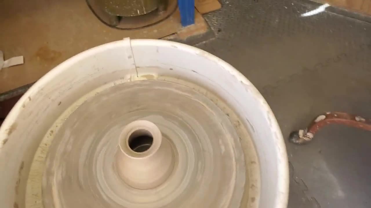 121924 TSCotMGL Ceramics with Ed! Vase construction PART 7