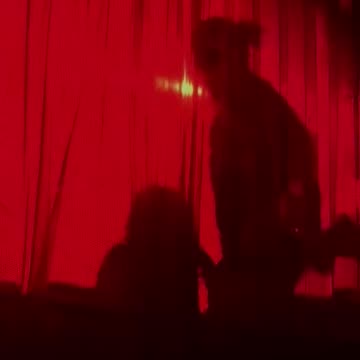 Sabrina’s Bed Chem outro at night 1 of London Short n’ Sweet