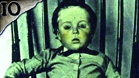 10 Dead Bodies That Look Surprisingly ALIVE!