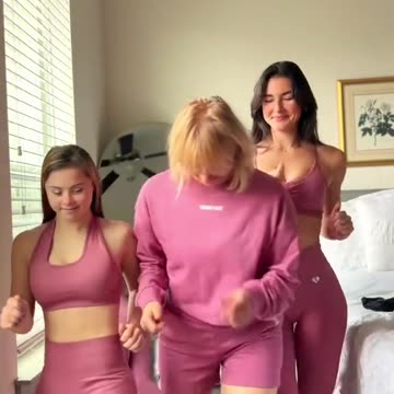 In case you were wondering what USSR dance moves looked like