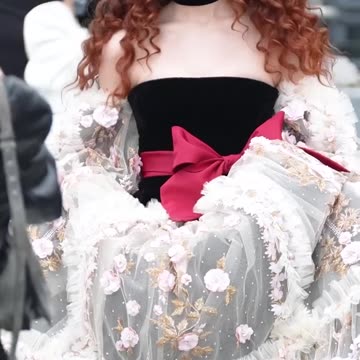 Jaws are on the floor.😍 Chappell Roan arrives at Valentino for #ParisFashionWeek