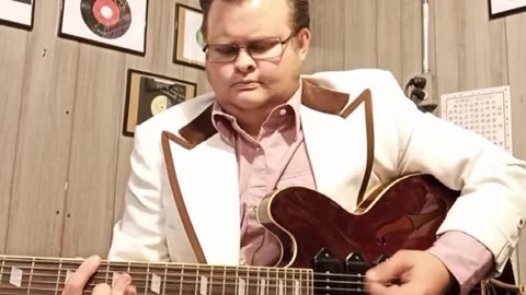 Trent Page plays rockabilly. (2021)