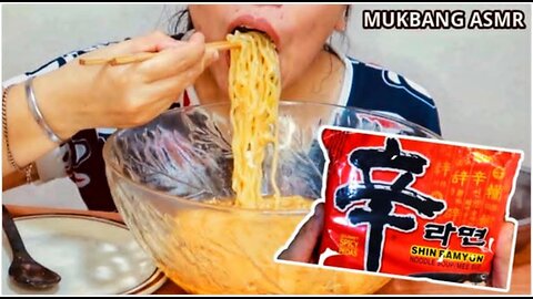 KOREAN SPICY SOUP SHIN RAMYUN RAMEN NOODLES ★SLURPING Eating Sounds *No Talking* Real ASMR MUKBANG!