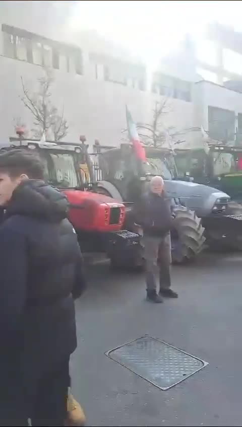 Perché la Rai, il servizio pubblico per cui paghiamo un canone salato, ignora la ...