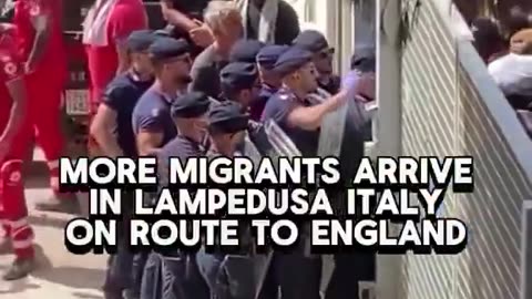 Migrants arrive in Italy en route to England (George Soros' Brainchild)